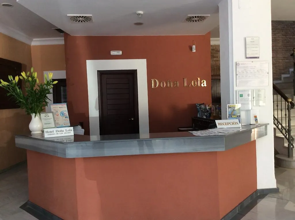 Hotel Dona Lola Zahara Zahara de los Atunes 4*,