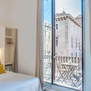  Hotel Feelathome Casa Bertrand Spain