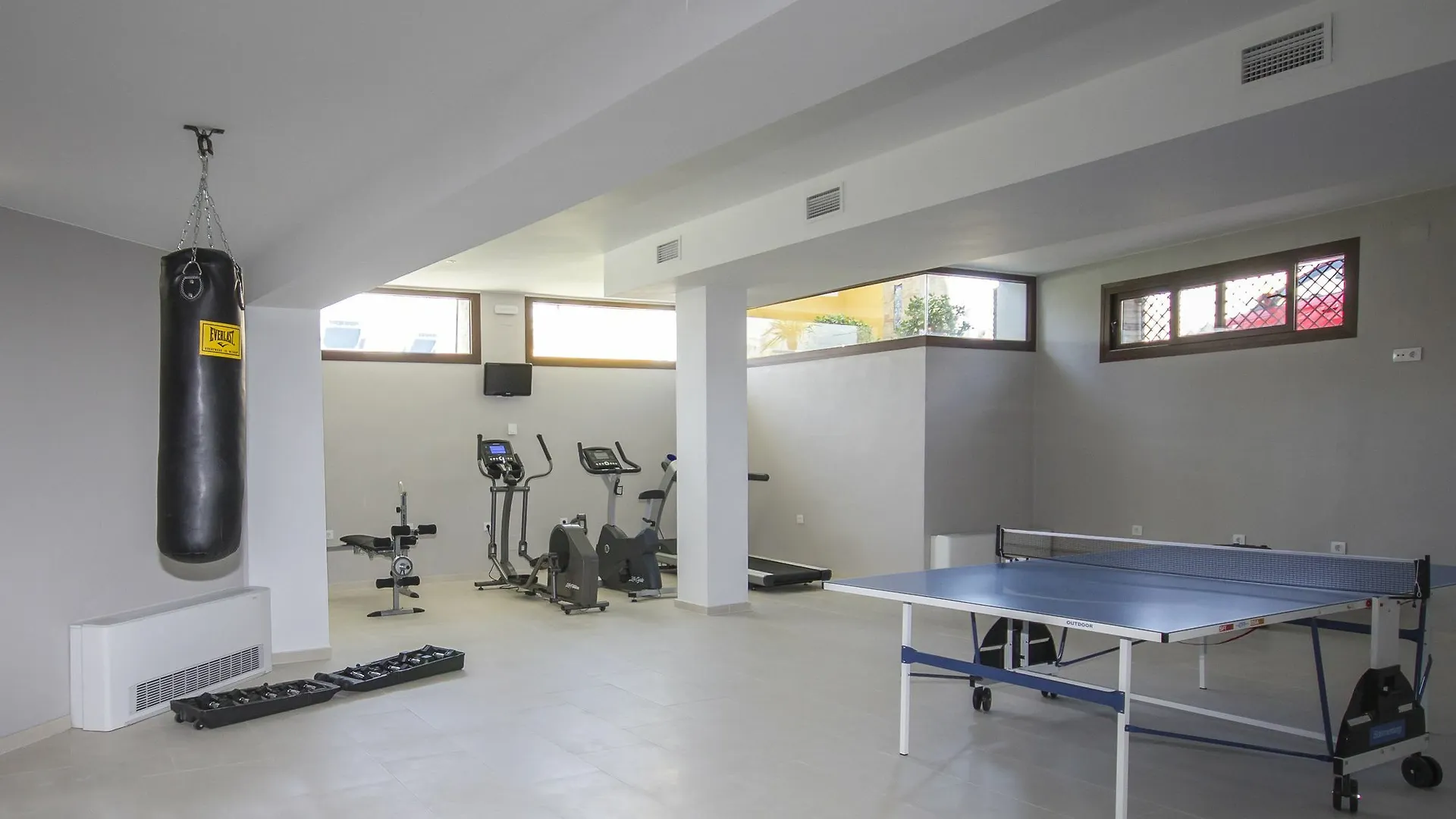 Hotel Dona Lola Zahara Zahara de los Atunes 4*,  Spain