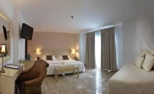 Hotel Dona Lola Zahara Zahara de los Atunes